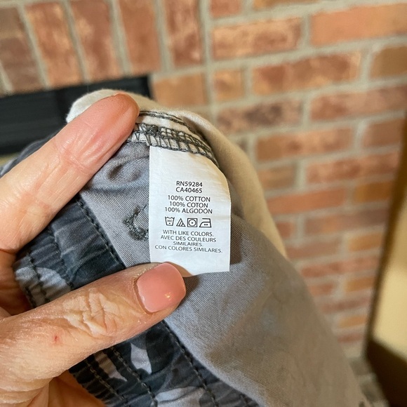 Children's Place Gray Camo Shorts Husky Fit - Picture 6 of 7